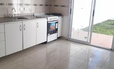 TRIPLEX 4 AMBIENTES EN VENTA FINANCIADO EN HASTA 60 CUOTAS FIJAS EN PESOS