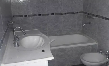 TRIPLEX 4 AMBIENTES EN VENTA FINANCIADO EN HASTA 60 CUOTAS FIJAS EN PESOS