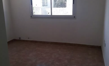 TRIPLEX 4 AMBIENTES EN VENTA FINANCIADO EN HASTA 60 CUOTAS FIJAS EN PESOS