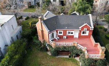 Casa en  Villa Olivos