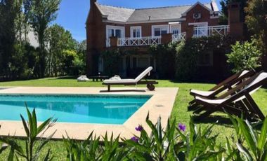 Casa en  Villa Olivos