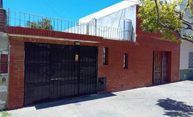 Casa en  VENTA VICTOR HUGO 1300