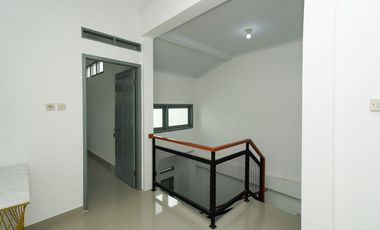 Rumah Idaman 6 Menit ke RS Taman Harapan Baru 2 Lt Dibantu KPR J-35915