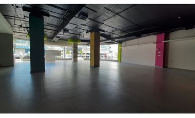 AMPLIO LOCAL EN EL DORADO, PLAZA  PSARI