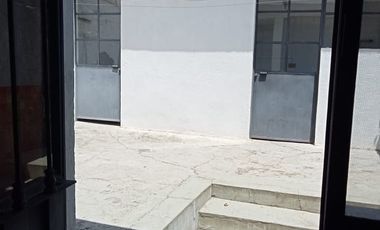 VENTA DE CASA CERCA DE LA ALHONDIGA DE GRANADITAS