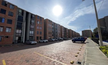 apartamento en venta en trigal del norte. Cod V5727