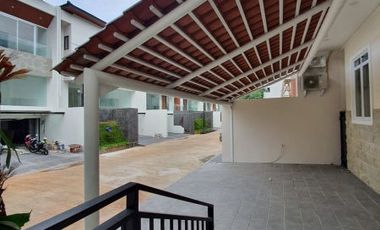 DIJUAL RUMAH MODERN BARU at Jl PINANG EMAS, PONDOK INDAH
