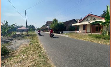 BARU!! KOKOSAN VILLA TEPAT DI MANGKU JALAN ASPAL