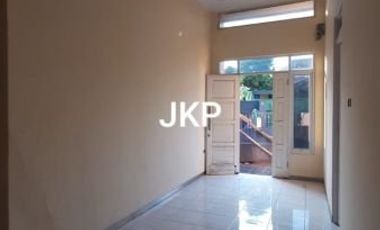 RUMAH BARU MURAH SIAP HUNI AKSES 2 TOL LOKASI STRATEGIS DI CIKUNIR JATIASIH KOTA BEKASI