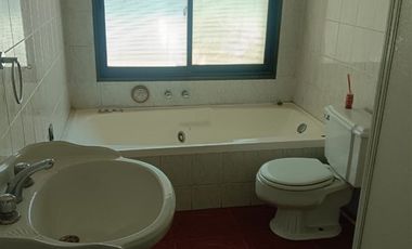 Casa en venta de 4 dorm. en La Florida