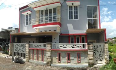 Dijual Rumah Baru 2 Lantai Siap Huni Di Sulfat Selatan Kota Malang