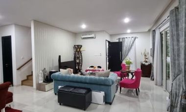 DIJUAL RUMAH ASRI dkt TAMAN at SERENIA HILLS VENTURE BARAT