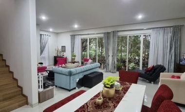 DIJUAL RUMAH ASRI dkt TAMAN at SERENIA HILLS VENTURE BARAT