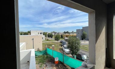 Casa en construcción en Santo Tomás, Pilar