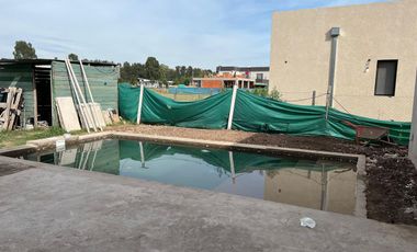 Casa en construcción en Santo Tomás, Pilar