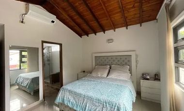 casa en arriendo/venta en el tabor. Cod A106190