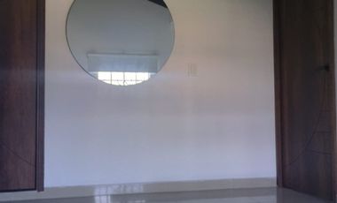 casa en arriendo/venta en el tabor. Cod A106190