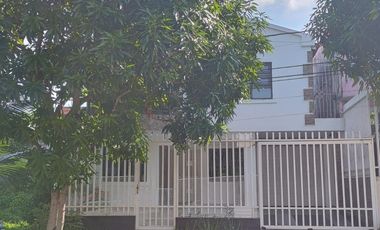 casa en arriendo/venta en el tabor. Cod A106190