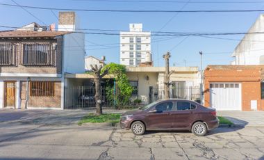 Casa 4 ambientes en Martin Coronado