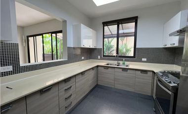 Venta de casa en Panama Pacífico (River Valley) GTA