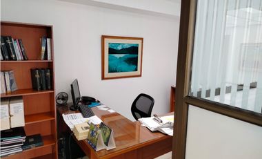 CASA COMERCIAL EN ARRIENDO, SECTOR EL LAGO, CHAPINERO