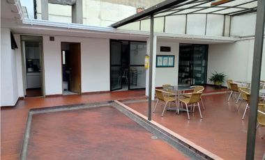 CASA COMERCIAL EN ARRIENDO, SECTOR EL LAGO, CHAPINERO