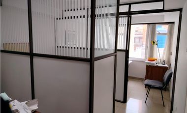 CASA COMERCIAL EN ARRIENDO, SECTOR EL LAGO, CHAPINERO