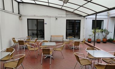 CASA COMERCIAL EN ARRIENDO, SECTOR EL LAGO, CHAPINERO