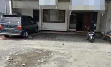 Rumah disewakan di Dukuh Pakis, Surabaya