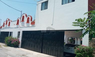 Casa sola en venta en Col 3 de Mayo Municipio Emiliano Zapata Morelos.