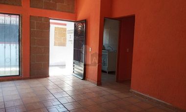 Casa sola en venta en Col 3 de Mayo Municipio Emiliano Zapata Morelos.