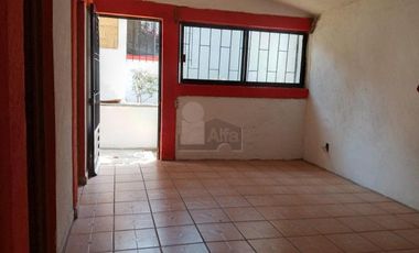 Casa sola en venta en Col 3 de Mayo Municipio Emiliano Zapata Morelos.