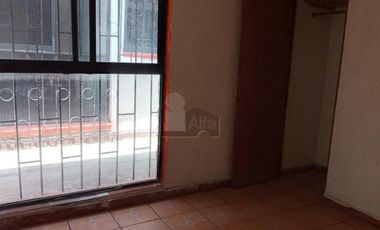 Casa sola en venta en Col 3 de Mayo Municipio Emiliano Zapata Morelos.