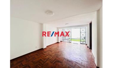 Alquilo Amplio Dpto 95 M2 De 2 Dormitorios En 1Er Piso  Urb. Los Precursores - Surco!
