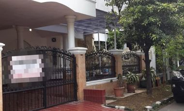 Disewa Rumah Satu Setengah Lantai Lokasi Strategis