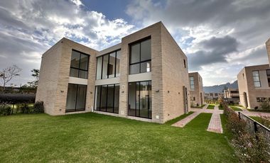 casa en venta en chuntame. Cod V5314