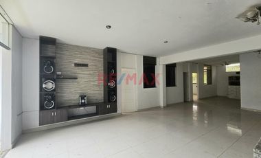 Amplio Departamento En Urb Vista Alegre I - 04 Habitaciones Con Su Propio Baño - Cerca Upao🔥🔥🔥