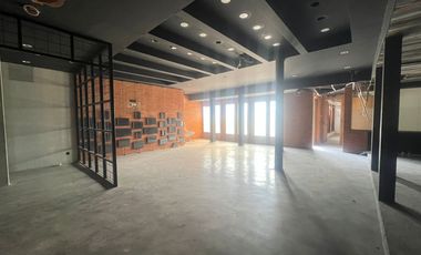 JUAL CEPAT Kantor Ex. Showroom Jl. Raya Diponegoro Surabaya Pusat