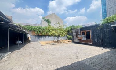JUAL CEPAT Kantor Ex. Showroom Jl. Raya Diponegoro Surabaya Pusat