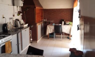 Casa para 2 Familias en venta en Sarandi Oeste