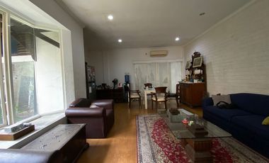 DISEWA MURAH Rumah JL Jambi Surabaya Pusat