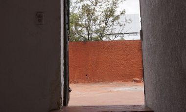 Casa en Venta con Uso de Suelo en Tlalpan Colonia Isidro Fabela (m2c287)