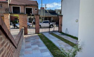 Triplex en venta en Ramos Mejia Sur