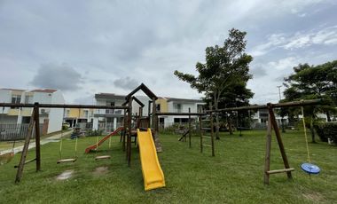 casa en arriendo en hacienda el castillo. Cod A3895