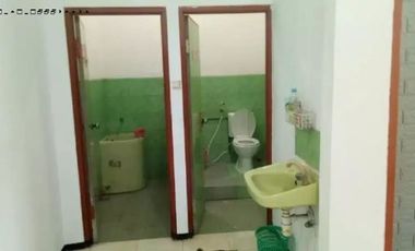 Rumah Babatan Pantai Barat, Strategis