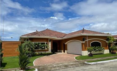 Casa en alquiler en sunset coast, Juan Diaz
