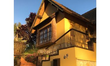 Casa en Valeria del Mar. 3 dorm. 2 pisos. Excelente Rentabilidad