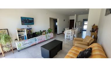 Departamento 3 Ambientes con Jardín, Pileta sobre perímetro cerrado