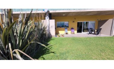 Departamento 3 Ambientes con Jardín, Pileta sobre perímetro cerrado