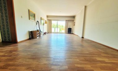 SE VENDE PISO EN EDIFICIO VAZQUEZ